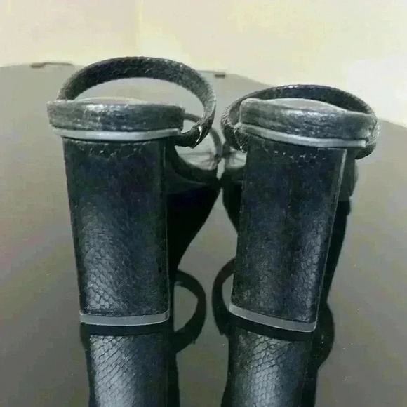 Women’s square high heels barely worn - Picture 3 of 4